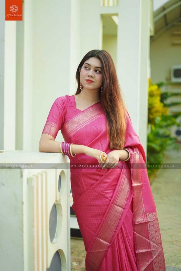 প্রিয়জনের জন্য ঈদের সেরা শাড়ি